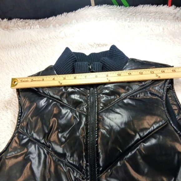 Old Navy Y2k Fleeced Lined Quilted Puffer Zip Up Vest. Woman's M Glossy Black... - Picture 10 of 14